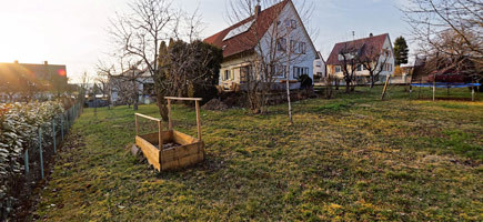 3 Familienhaus mit Scheune und Baugrundstück. Stuttgart-Kaltental