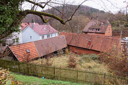 3 Familienhaus mit Scheune und Baugrundstück. Stuttgart-Kaltental